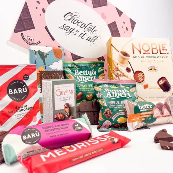 Giftbox gevuld met chocoalde producten Medium, doos met opdruk naar wens en kaartje