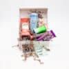 Medium geschenkbox gevuld met energy en focus snacks & drinks