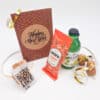 Nieuwjaarsgeschenkzakje met mocktail en borrelnootjes