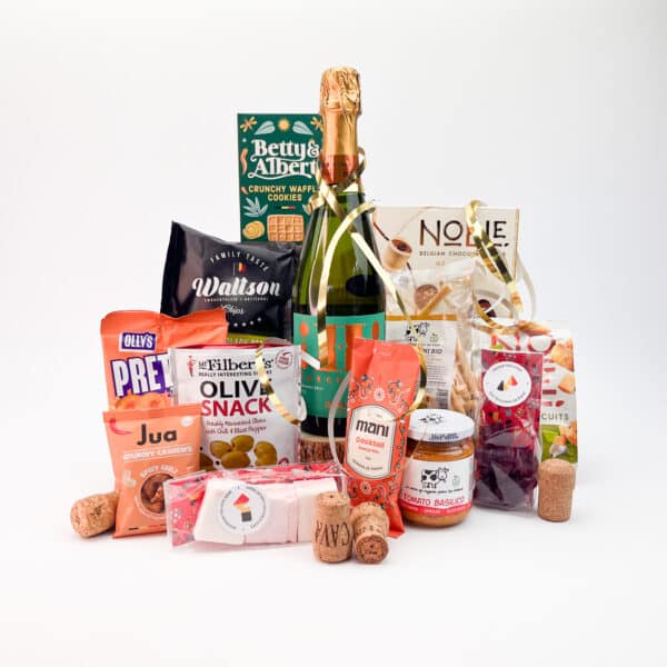 Nieuwjaarsgeschenkbox XL met Cava, apero en feestelijke sweets